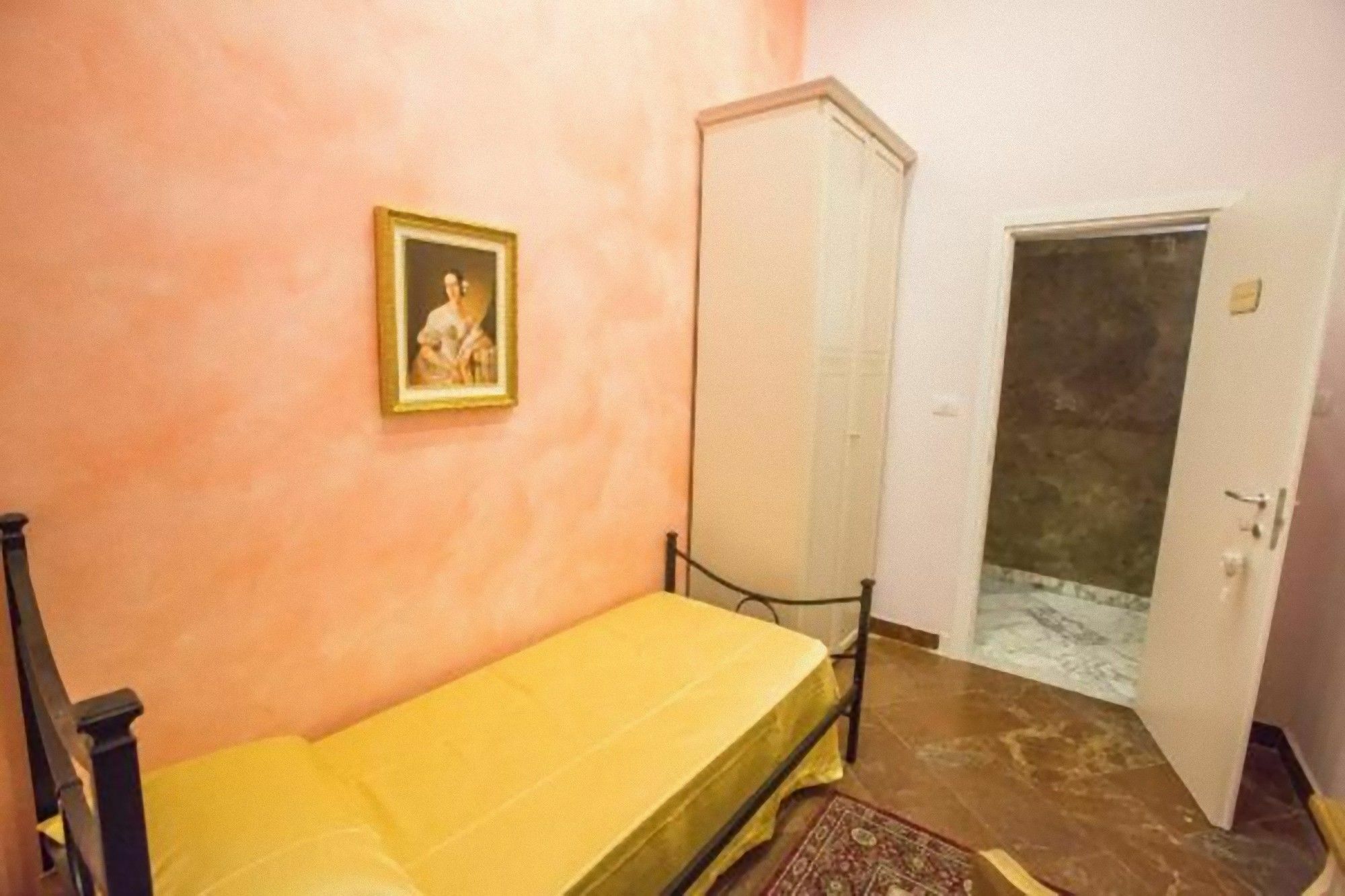 نابولي Residenza B&B المظهر الخارجي الصورة